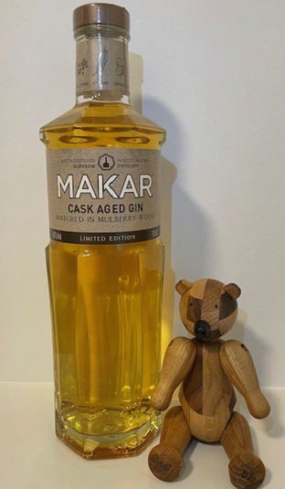 Makar Mulberry Cask Aged Gin - 700ml - 43%